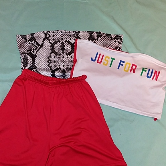 2 halter Tops and Biker shorts - Picture 1 of 5